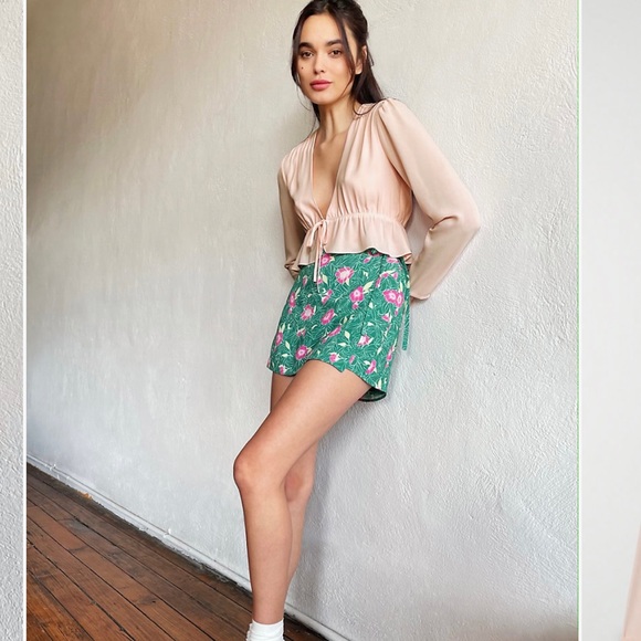 Sunday Best Cropped Tie-Front Blouse 2XS in Forest Green - Picture 10 of 11